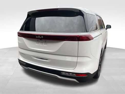 Certified 2023 Kia Carnival EX image 26