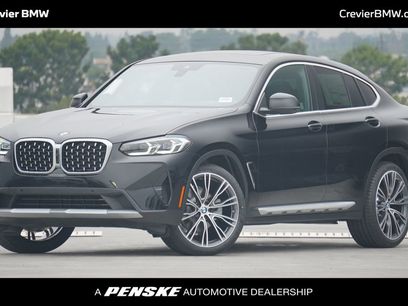New 2025 BMW X4 xDrive30i w/ Premium Package