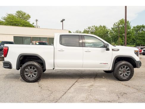 New 2026 GMC Sierra 1500 AT4X w/ LPO, Black Badging Package AWD/4WD image 9