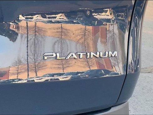 Used 2024 Toyota Grand Highlander Platinum image 8