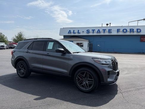 Certified 2025 Ford Explorer ST-Line w/ ST-Line Street Pack image 1