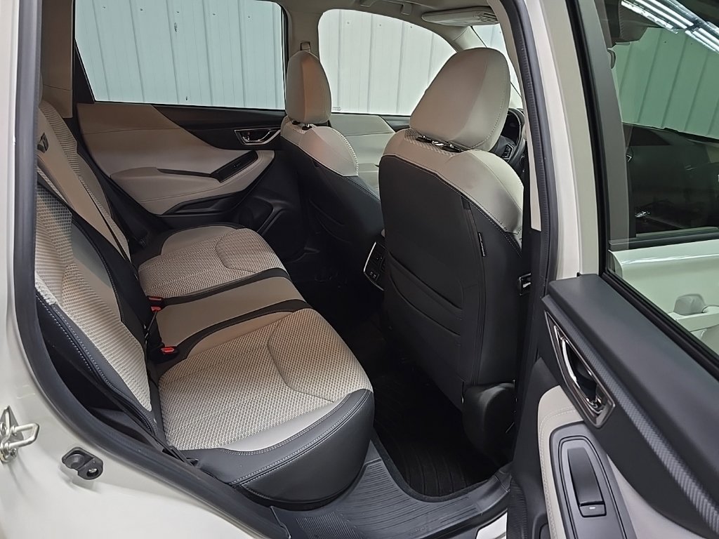 Used 2021 Subaru Forester Premium AWD/4WD image 18