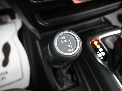 Used 2025 Jeep Wrangler Sport AWD/4WD image 22