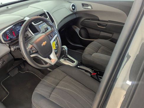 Used 2019 Chevrolet Sonic LT image 5