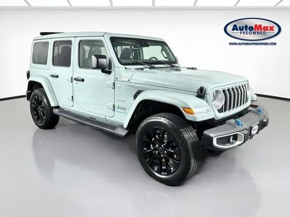 Used 2024 Jeep Wrangler Unlimited Sahara w/ Technology Group