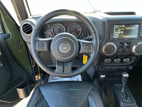 Used 2016 Jeep Wrangler Sahara image 18