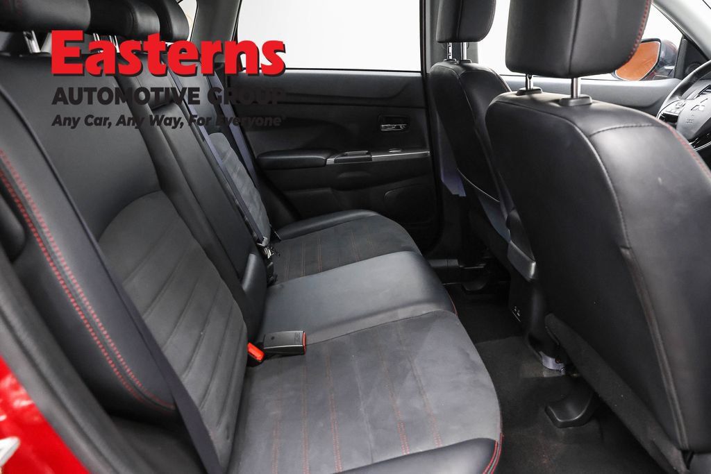 Used 2025 Mitsubishi Outlander Sport SE AWD/4WD image 26
