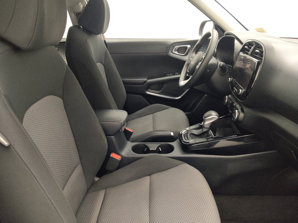 Used 2024 Kia Soul S FWD image 21