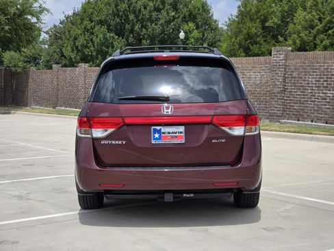 Used 2016 Honda Odyssey Touring Elite image 7