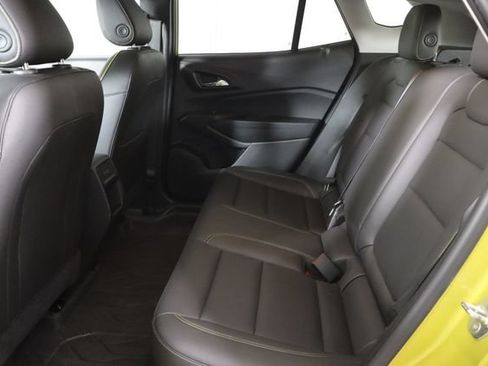 Used 2024 Chevrolet Trax ACTIV w/ Driver Confidence Package FWD image 17