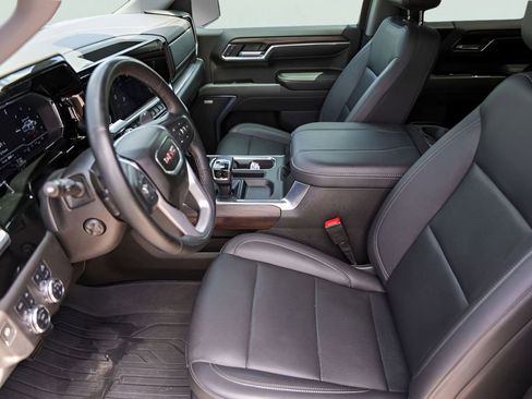 Used 2023 GMC Sierra 1500 SLT AWD/4WD image 12