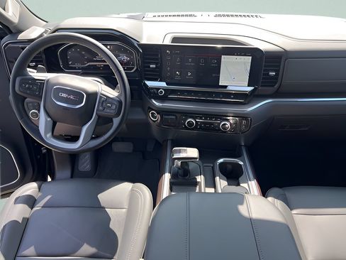 Used 2023 GMC Sierra 1500 SLT w/ SLT Premium Plus Package AWD/4WD image 13