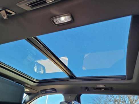 New 2026 GMC Yukon XL Elevation w/ Elevation Premium Package image 8