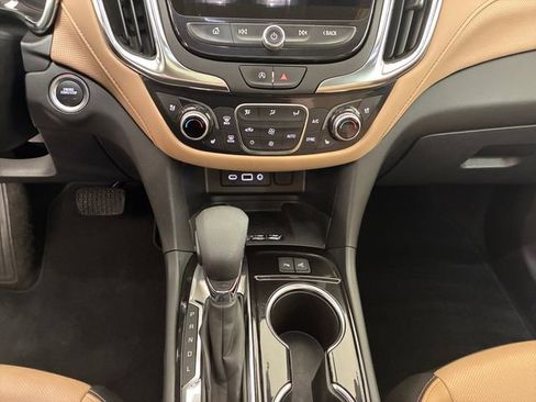 Used 2024 Chevrolet Equinox Premier image 21