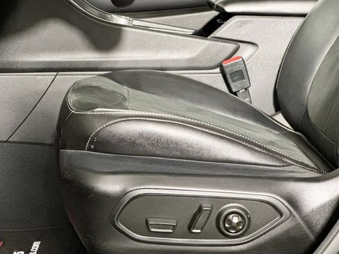 Used 2023 Jeep Grand Cherokee Altitude image 21