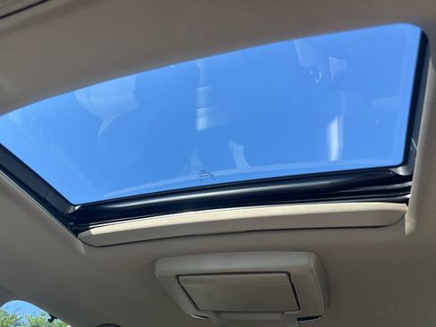 Used 2019 Honda Pilot Touring image 12