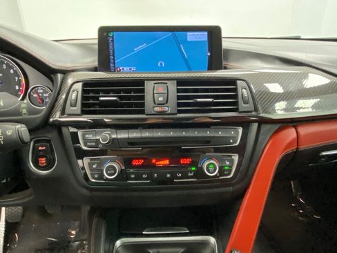 Used 2015 BMW M4 Coupe w/ Executive Package RWD image 26