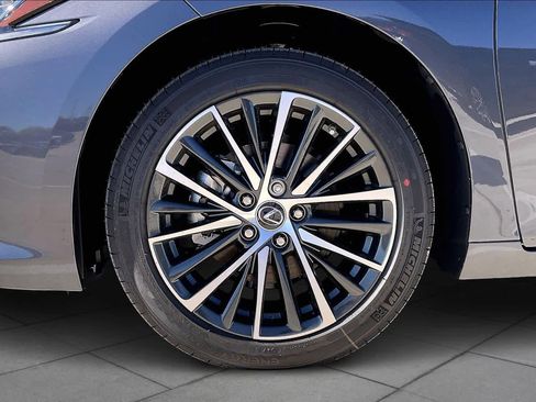 New 2025 Lexus ES 350 w/ Premium Package image 21