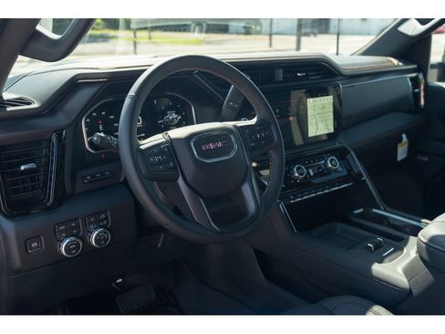 New 2026 GMC Sierra 3500 AT4 w/ AT4 Premium Plus Package AWD/4WD image 11
