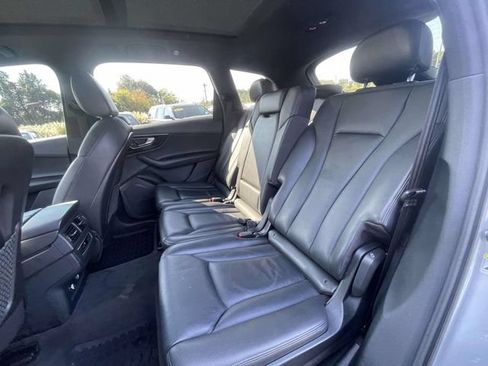 Used 2019 Audi Q7 3.0T Premium w/ Convenience Package AWD/4WD image 13