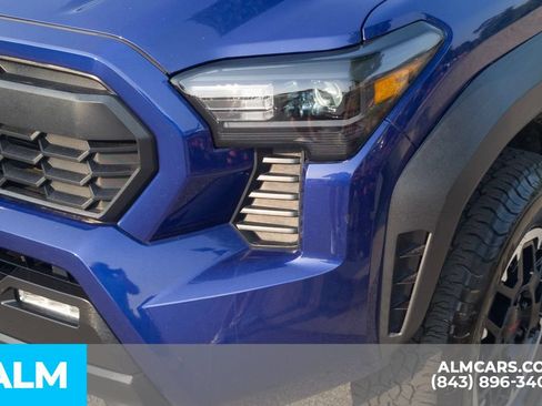 Used 2024 Toyota Tacoma TRD Off-Road AWD/4WD image 11