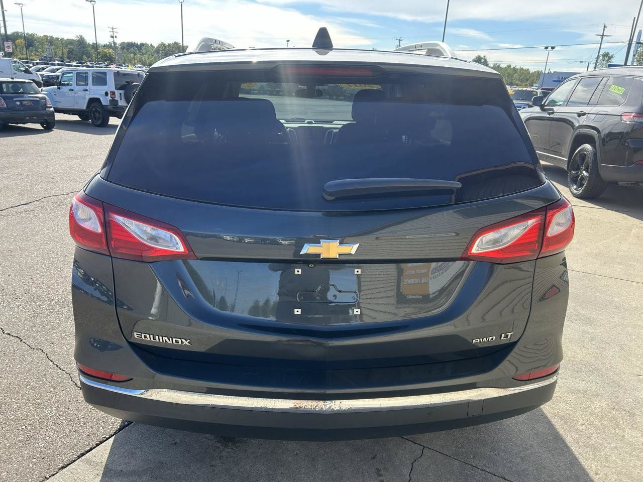 Used 2019 Chevrolet Equinox LT w/ Sun & Navigation Package AWD/4WD image 6