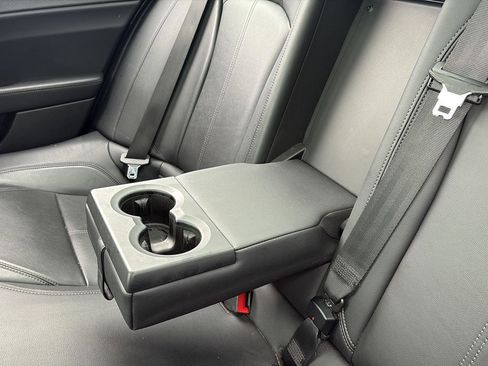 Used 2019 Alfa Romeo Giulia AWD image 23