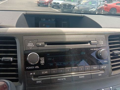 Used 2012 Toyota Sienna XLE FWD image 17