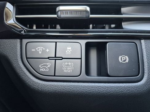 New 2026 Kia Sportage EX image 25