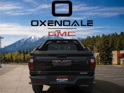 Used 2025 GMC Canyon Elevation AWD/4WD image 8