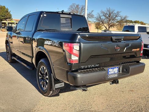 Used 2022 Nissan Titan PRO-4X w/ Pro-4x Convenience Package image 2