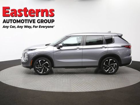 Used 2023 Mitsubishi Outlander SE AWD/4WD image 60