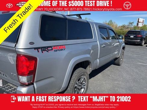 Used 2017 Toyota Tacoma TRD Sport w/ Tow Package image 7