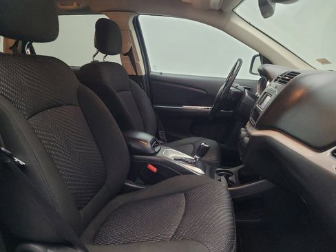 Used 2020 Dodge Journey SE w/ SE Popular Equipment Group image 21
