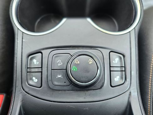 Used 2020 GMC Terrain SLT image 26