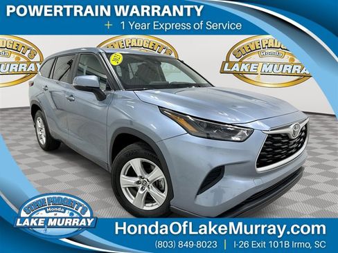 Used 2023 Toyota Highlander LE image 1