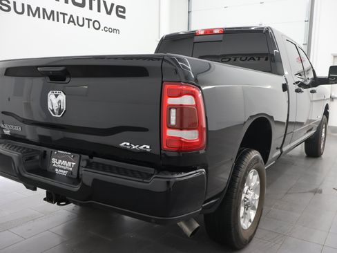 Used 2024 RAM 2500 Laramie AWD/4WD image 4