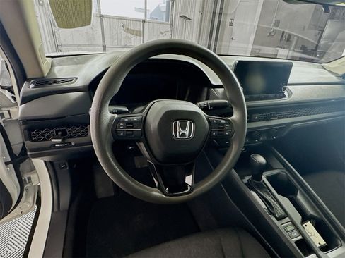 Used 2023 Honda Accord EX image 8