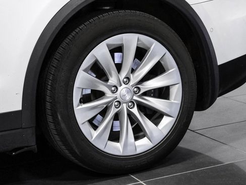 Used 2020 Tesla Model X Long Range image 65