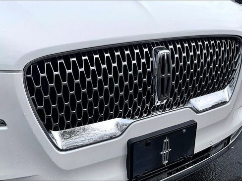 Used 2020 Lincoln Aviator Reserve w/ Equipment Group 202A image 31