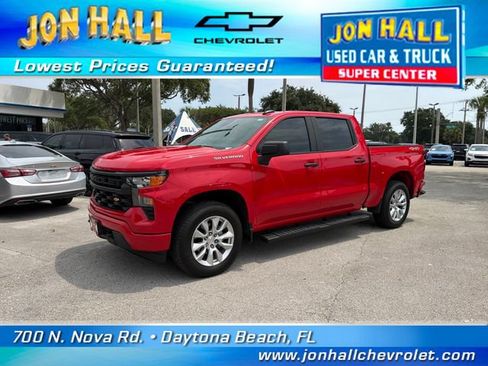 Used 2024 Chevrolet Silverado 1500 Custom AWD/4WD image 2