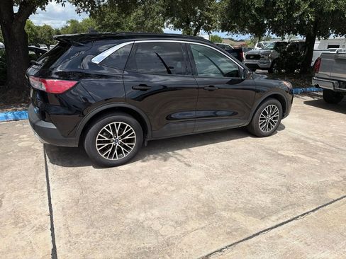 Used 2022 Ford Escape SEL FWD image 3
