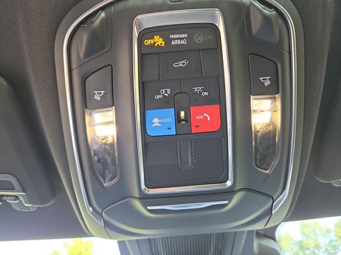 Certified 2026 Dodge Charger Scat Pack AWD/4WD image 9