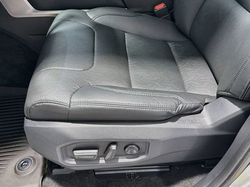 Used 2024 Toyota Tundra Limited AWD/4WD image 16