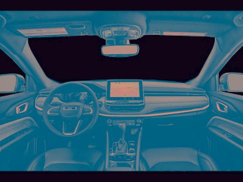 Used 2024 Jeep Compass Latitude image 5