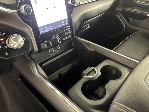 Used 2023 RAM 1500 Laramie AWD/4WD image 19