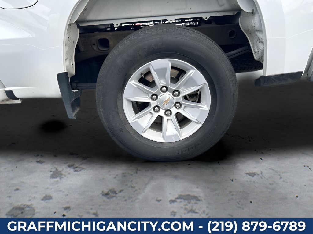 Used 2025 Chevrolet Silverado 1500 LT AWD/4WD image 33