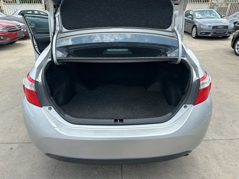 Used 2016 Toyota Corolla L FWD image 11
