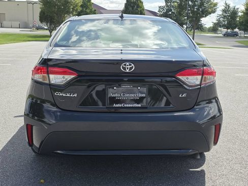 Used 2022 Toyota Corolla LE w/ LE Convenience Package FWD image 6