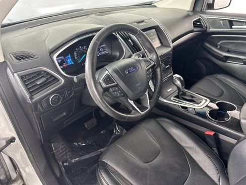 Used 2015 Ford Edge Titanium w/ Equipment Group 301A AWD/4WD image 9